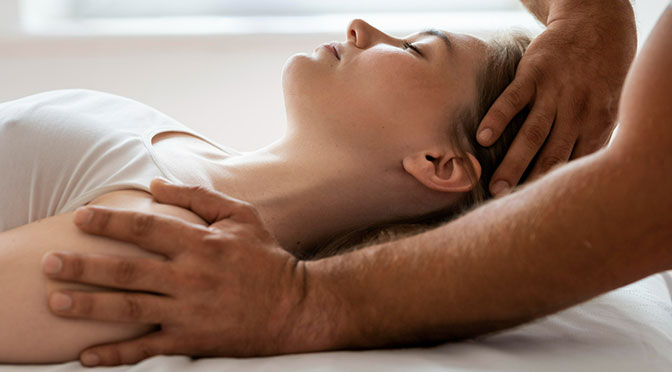 Osteopathy patoient getting tretment massage